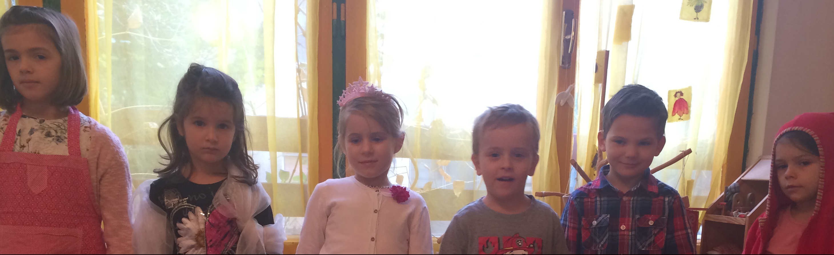 Predstava Zvjezdana Jabuka